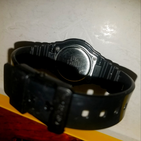 casio black and gold unisex watch main image 4